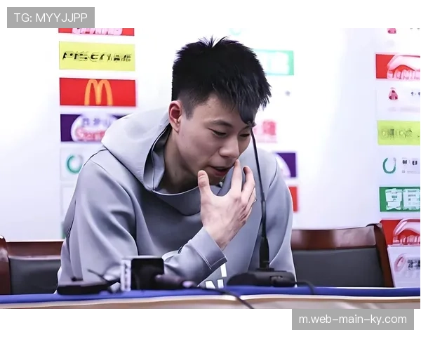 张镇麟八分钟五零数据引争议 防守端被渡边针对成漏洞